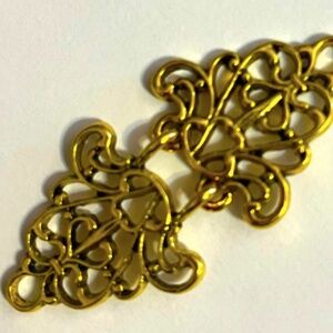 gold filligree cloak clasp